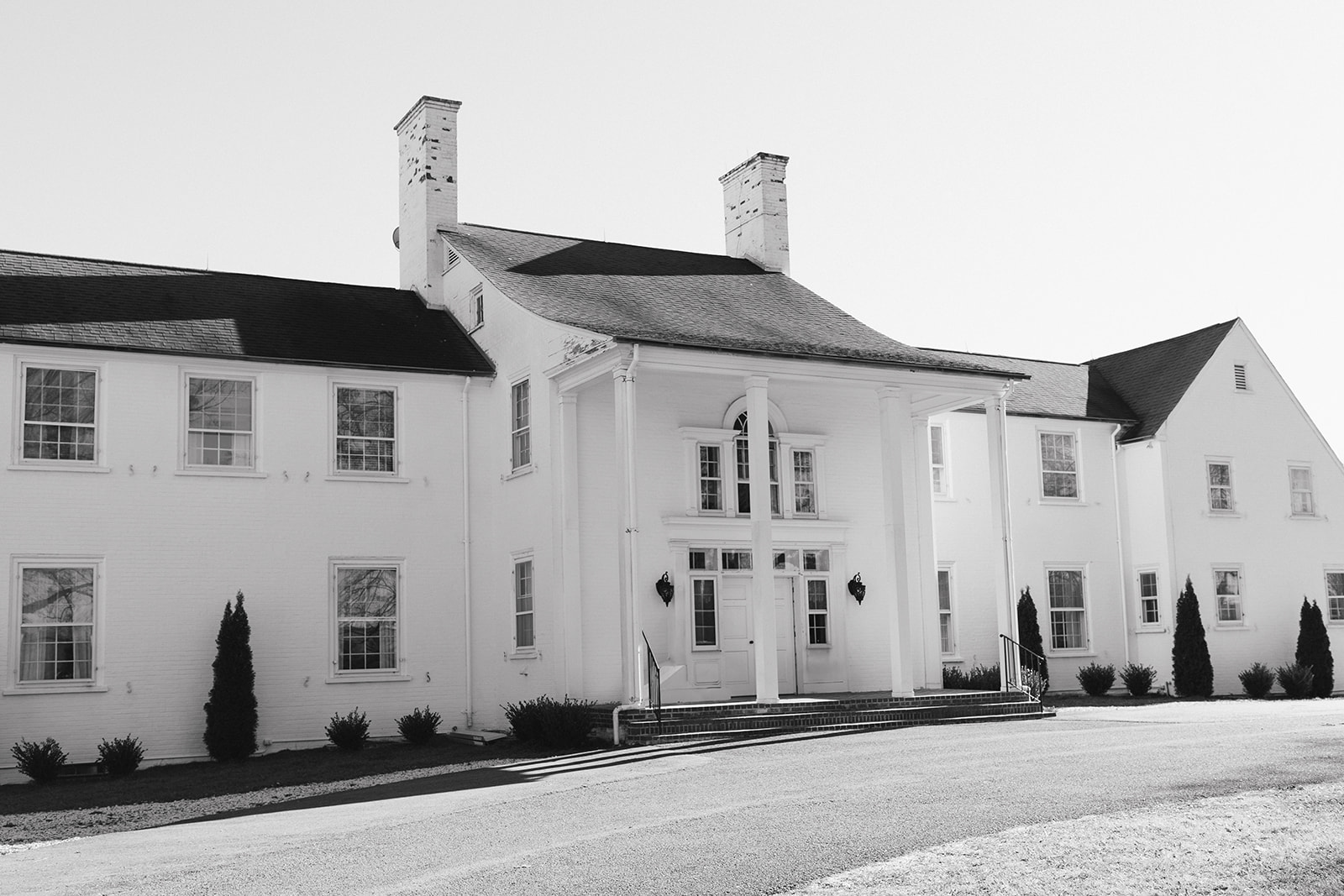 The Vintage Oak Estate a wedding venue in North Carolina
